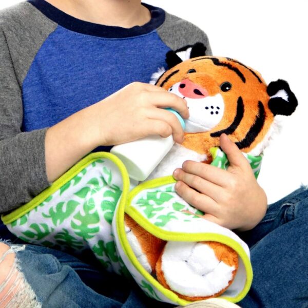 MelissaampDoug Baby Tiger Stofftier Kuscheltier mit Zubehör