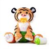 MelissaampDoug Baby Tiger Stofftier Kuscheltier mit Zubehör